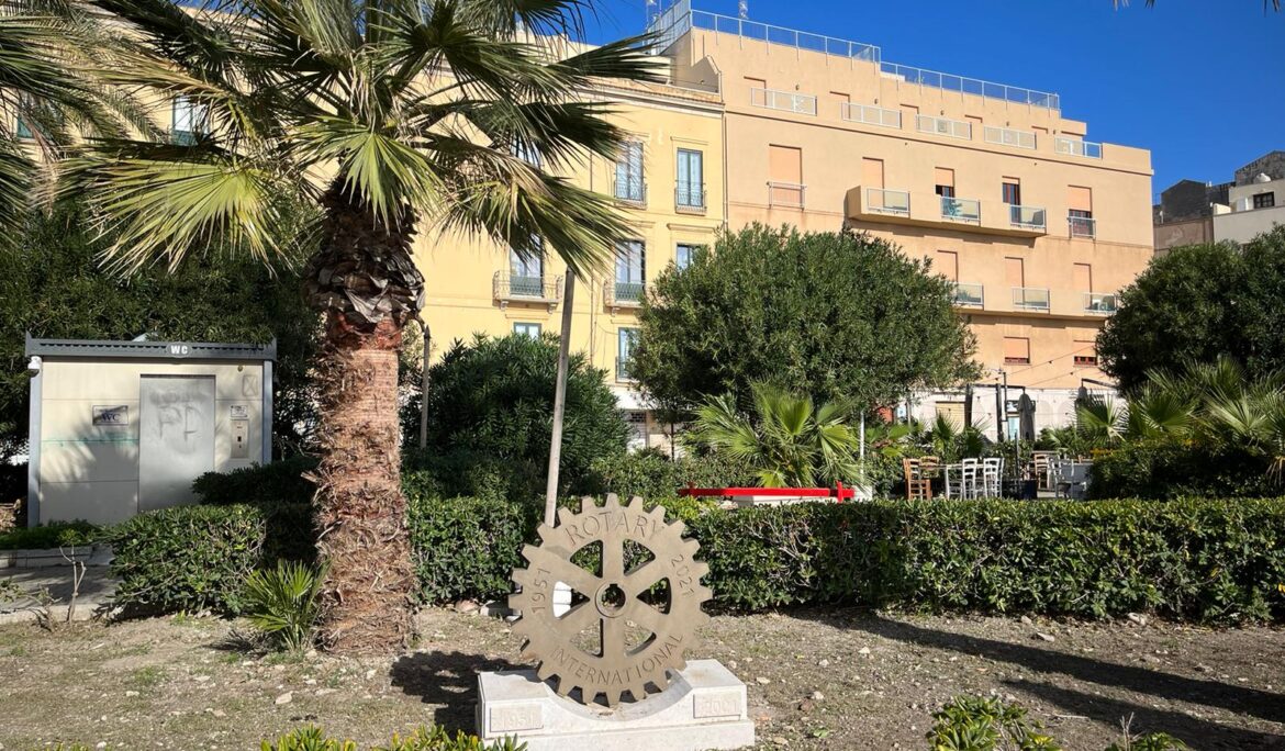 Manutenzione verde pubblico a cura del Rotary club di Trapani